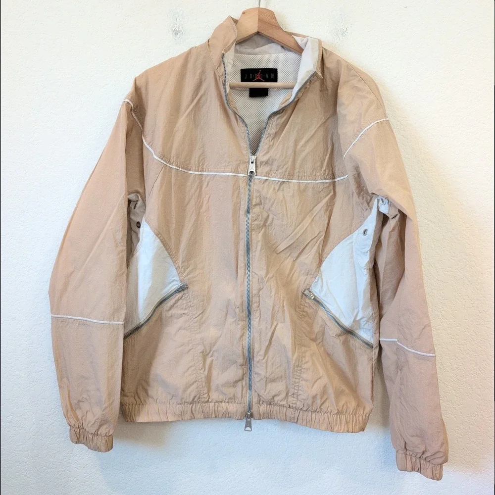 Air Jordan Flight Heritage Windbreaker Warm Up Jacket Desert Tan White Small